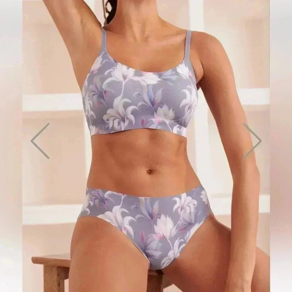 NWT EBY Seamless Support Bralette Willow - Picture 2 of 6